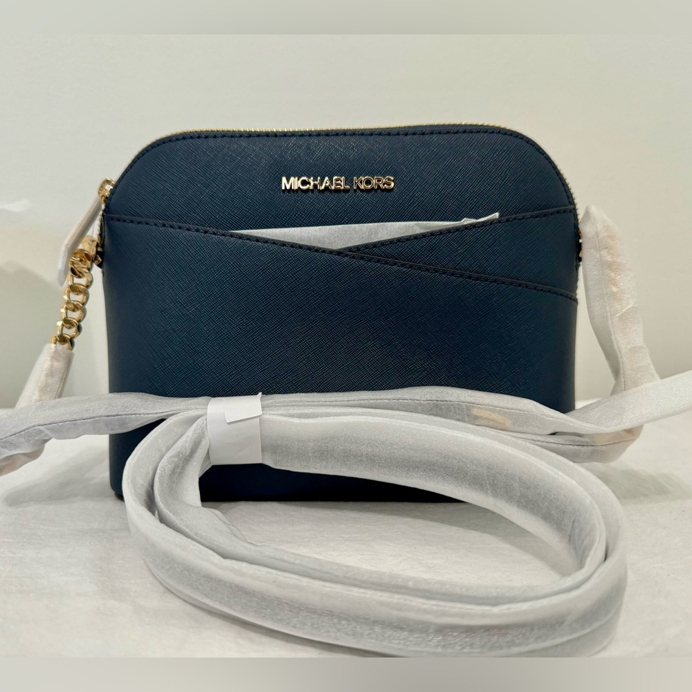 New Michael Kors Jet Set Travel Medium Dome Crossbody Leather Navy with Dust bag